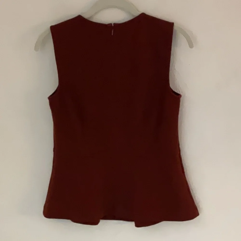 Sale! Ann Taylor Petite Textured Sleeveless Top, Size SP, Marron/Brown - Picture 2 of 8
